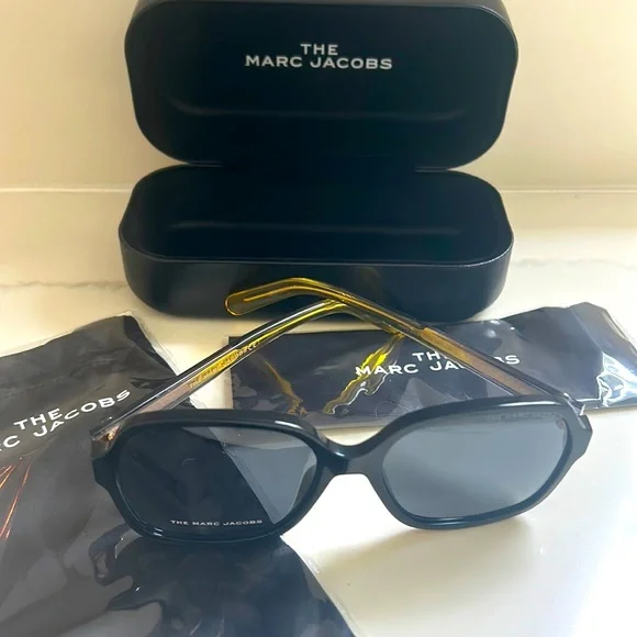 Marc Jacobs | Accessories | Nwot The Marc Jacobs Sunglasses  display picture 2